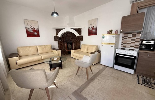 Kaloniktis House | Philoxenia traditional house private jacuzzi