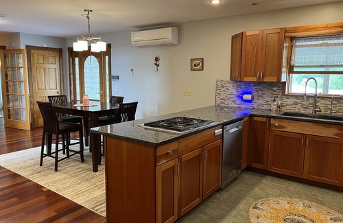 West Oneonta House | Phoenix Hill - Spacious, 7bdrm home, pool, game room and long distance views