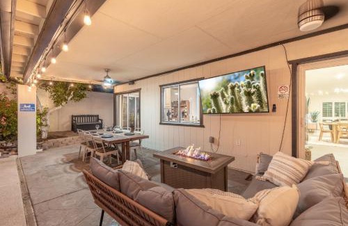 Paradise Valley Village House | Phoenix Oasis I Free Heated Pool I Mini Golf I Luxe 4BR
