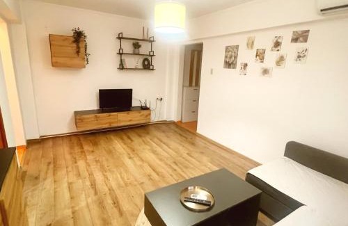 Old Town Apartment | Piata Ovidiu 14 LowCost