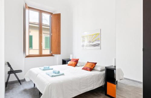 Campo di Marte Apartment | Piazza Alberti Apartment with Terrace