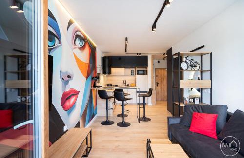Sosnowiec Apartment | Picasso Apartment - Free Parking Place