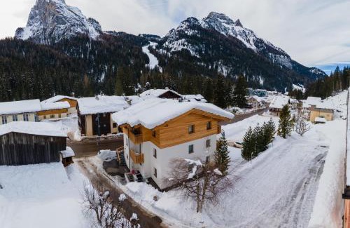 Penia Bed & Breakfast | Piccola Cesa B&B