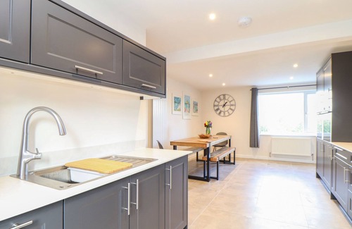 Looe Cottage | Pickney House
