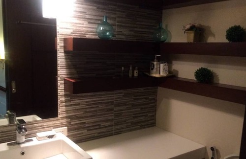 Nasugbu Apartment | Pico de Loro Beach and Country Club CarolaLoMic2br