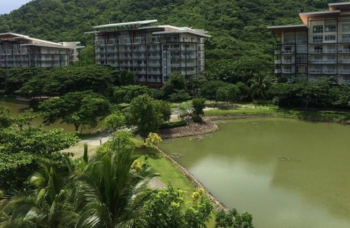 Nasugbu Apartment | Pico de Loro Beach and Country Club CarolaA41Bu2br