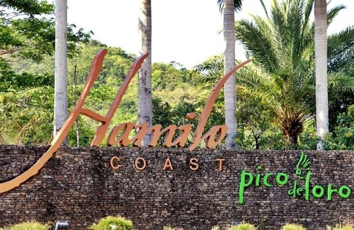 Nasugbu Apartment | Pico Sands Hotel Premier Lagoon Room