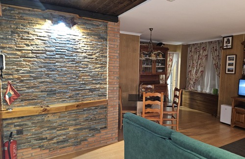 Riano Apartment | PICOS D EUROPA - RIAÑO and MAMPODRE. (VUT-LE-150)