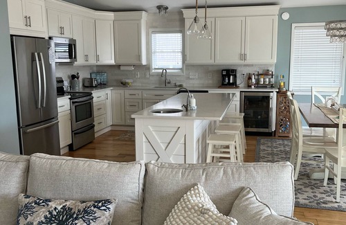 Fenwick Island House | Picture Perfect Canal Front 4/5BR Home on Fenwick Island- Walk to Everything !