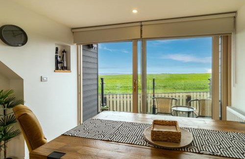 Wakefield House | Picturesque cottage with views