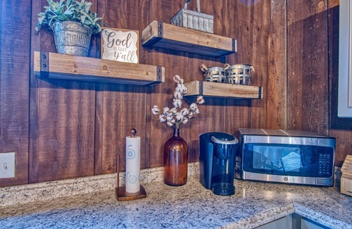 Alix Cabin | Picturesque perch next to the Mulberry River with instant access to Oark AR!
