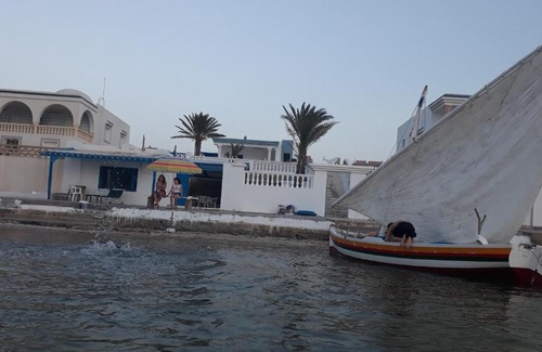 Sidi Fredj House | Pieds Dans L'eau a Kerkennah