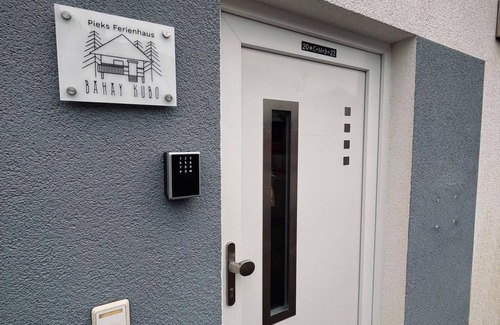 Weinsheim House | Pieks vacation home Bahay Kubo - Pieks 6-bed vacation home Bahay Kubo