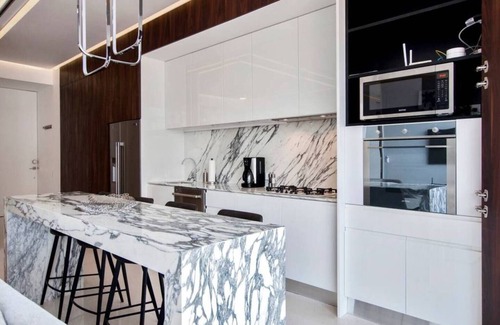 Romantic Zone Condo | Pier 57 Luxury Escape 2BR, PV’s Best Rooftop!