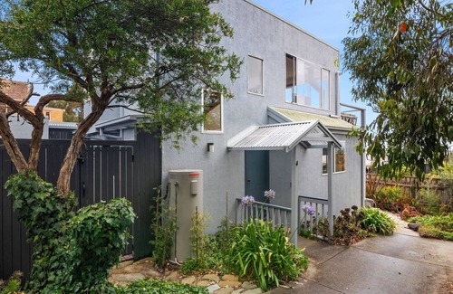 Lorne Apartment | Pier Vista - Exceptional panoramic beach views