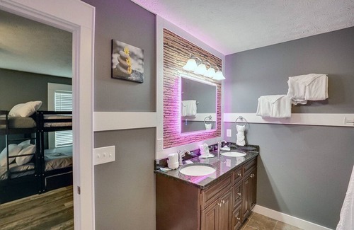 Kodak Cabin | Pigeon Forge - Hatters Hide A Way - 3 Bedroom - Sleeps 12