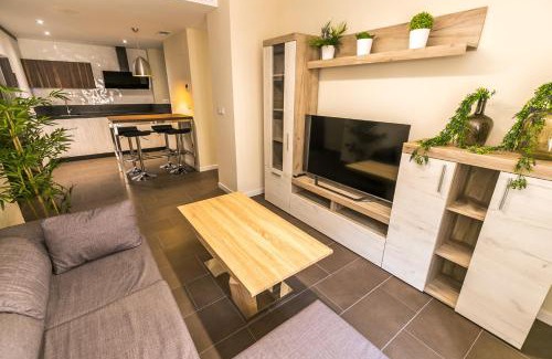 Jaen Apartment | Pilar8 - Apartamento céntrico y moderno con piscina y parking