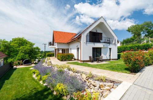 Tihany Apartment | Pilger Apartments