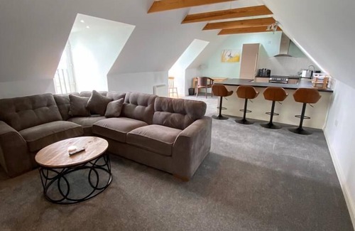 Much Birch Hotel | Pilgrim Hotel