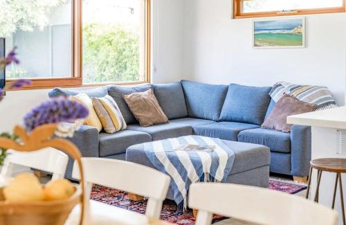 Victor Harbor House | Pine - 11 Pine Ave Victor Harbor No Linen Included