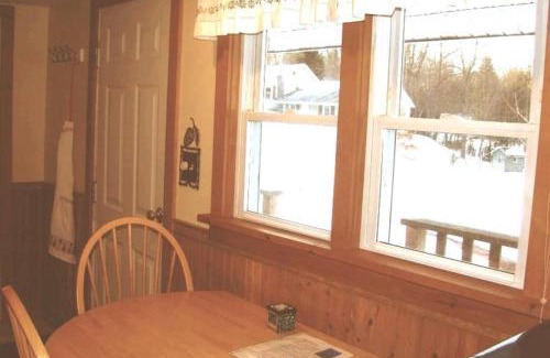 Plattsburgh House | Pine Cottage at Heron Ledge