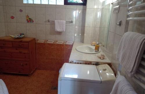Godollo Villa | Pine Grove Villa
