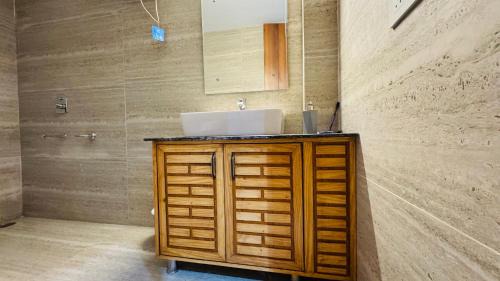 Kumarhatti Apartment | Pine View Hill Crest Kasauli hills