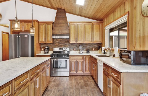 Fox Farm House | Pines AND Needles #1454