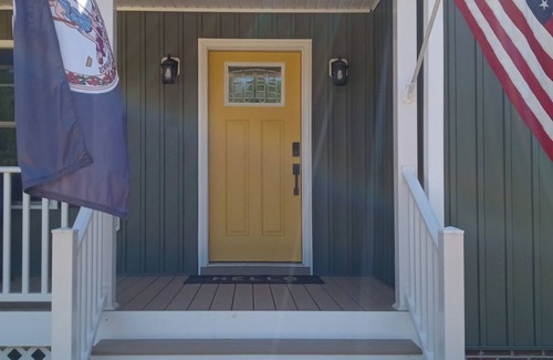 Cumberland Cottage | Pines Axial - Charming 2-bedroom cottage in serene Cumberland with WiFi, AC