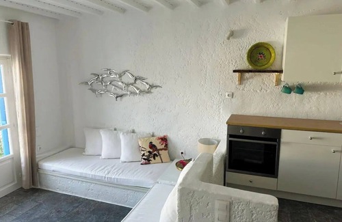 Mykonos House | Pink Pelican Pool House ~ Amazing 2 Bed Villa Center Mykonos with free Parking