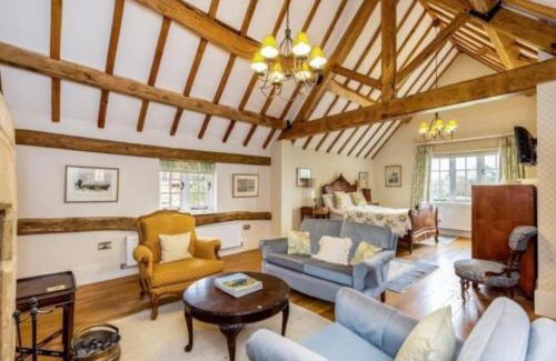 Uckinghall House | Pinley Hill House