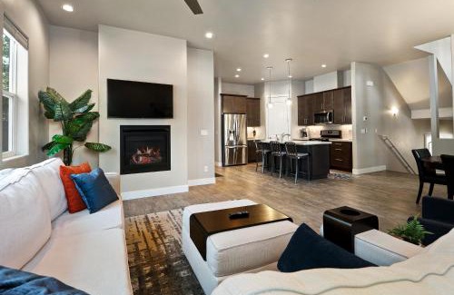 Flagstaff Villa | Pinnacle Pines Forest Views Modern Home with EV Charger Direct Trail Access