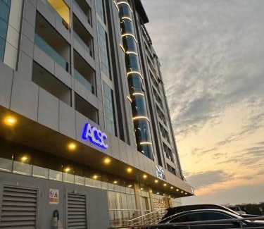 Al Ghubrah Ash Shamaliyyah Apartment | Pinnacle Row Comfort Corner