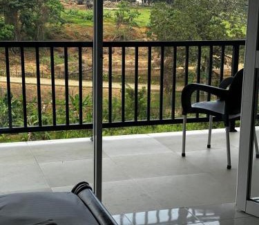 Pinnawala House | Pinnawala Elephant Front View Hotel