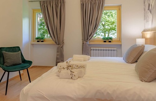 Giustino Apartment | PINZOLO TWO-ROOM APARTMENT 4 BEDS - WIFI AND TERRACE