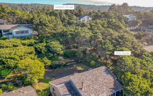 Seal Rock House | Piot and Halpern Houses Combo