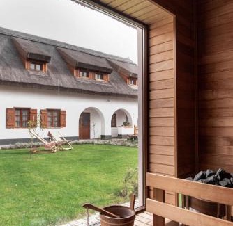 Szigliget Apartment | Pipitér Rooms & More