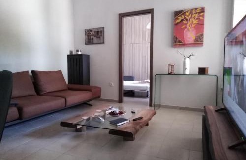 Piraeus Apartment | Piraeus Suite~Ermioni Villas