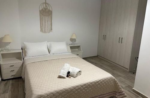 Peiraiki Apartment | Piraiki Coastal Accommodation
