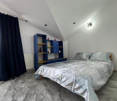 Sector 5 Apartment | Piramidei Aparthotel