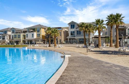 St. George House | Pirates Den at the Shores townhouse