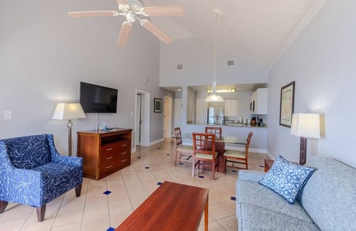 Estate Kings Quarter Apartment | Pirates Pension at Bluebeard's Castle