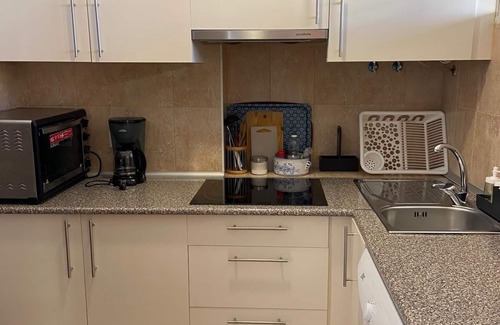 Praia da Rocha Apartment | Pisces - 50m from the Beach. 2 bedrooms, 2 WC, AC, WiFi, Sea View, Park