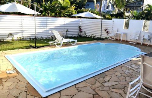 Camburi Villa | Piscina e 3 dorm a 150 m de Camburizinho