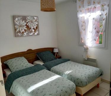 Saint-Geniez-d'Olt Apartment | Piscine, vacances et nature - Séjour classé