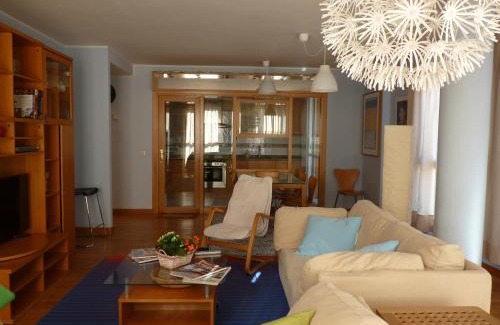 Arevalo Apartment | Piso Azul