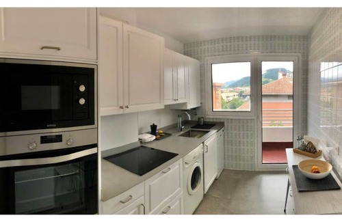 Zubiate Condo | Piso Céntrico y Tranquilo en Gernika