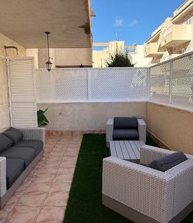 Los Geraeos Apartment | Piso con AC, piscina y pista de pádel y tenis en Águilas