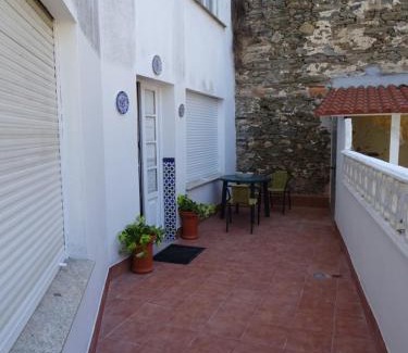 Pontedeume Apartment | Piso en centro urbano de Puentedeume con terraza