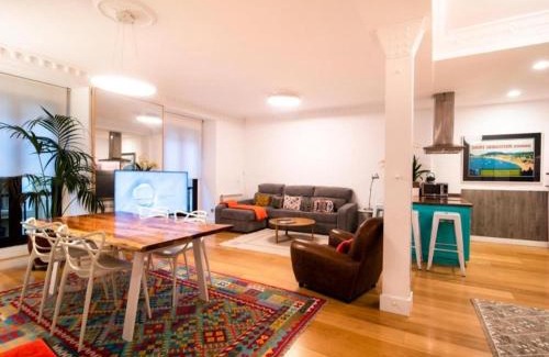 Old Town Apartment | Piso en el Corazón de San Sebastián with AC License ESS00262
